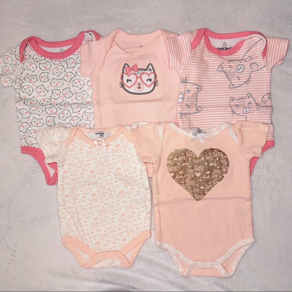 NWOT Bundle of 5 Baby Girl Onesies Size 0-3 Months